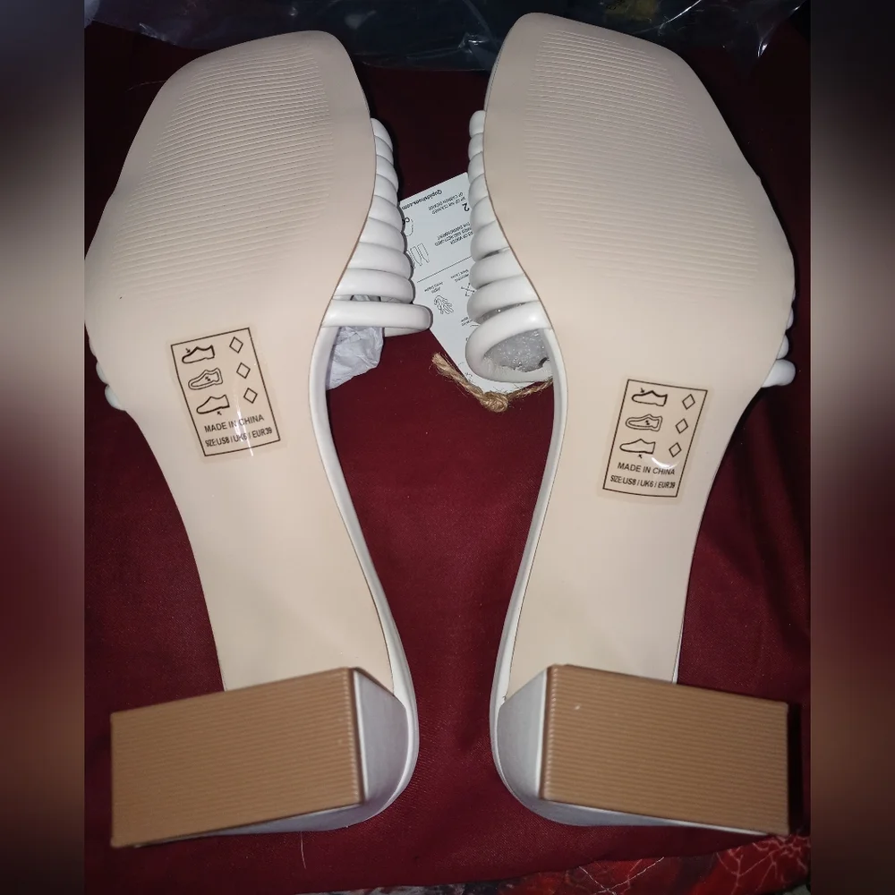 NWT One Planet by Qupid Ivory color sandals size 8 - Picture 4 of 5